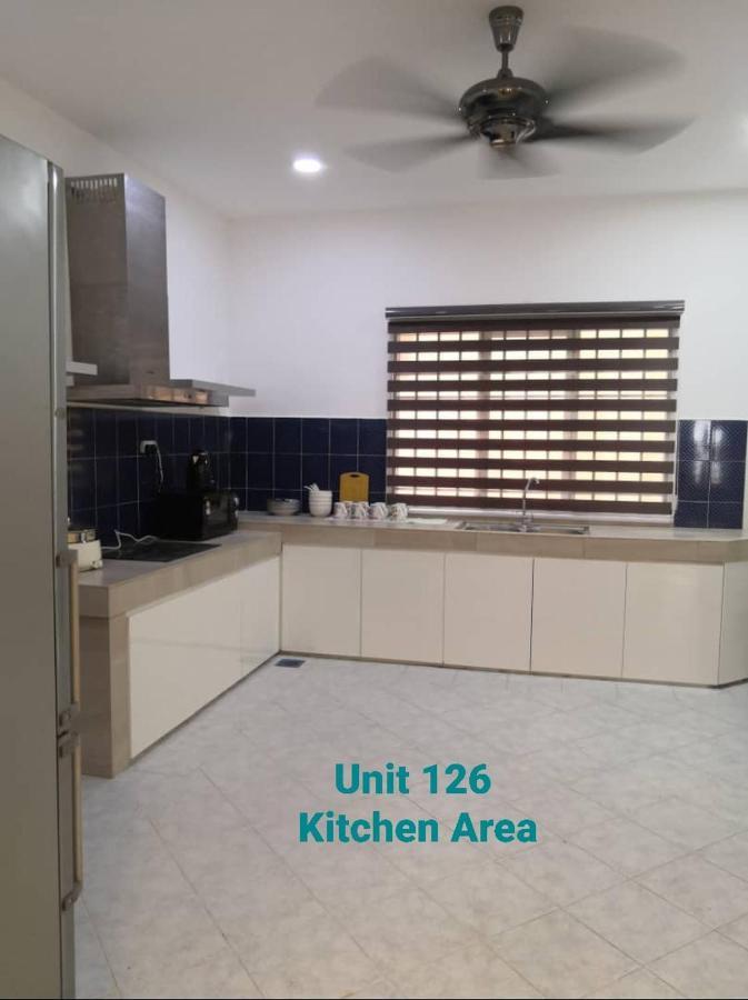Ipoh Family Villa-Spacious Stay For 21 Or 42Pax Exterior foto