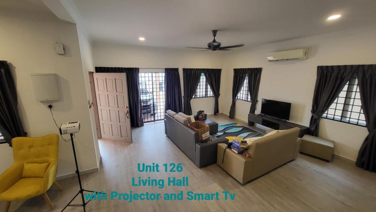 Ipoh Family Villa-Spacious Stay For 21 Or 42Pax Exterior foto